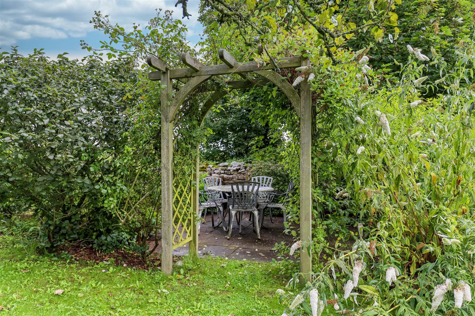 Watts & Llampha Cottage, Llampha, Nr Ewenny, Vale Of